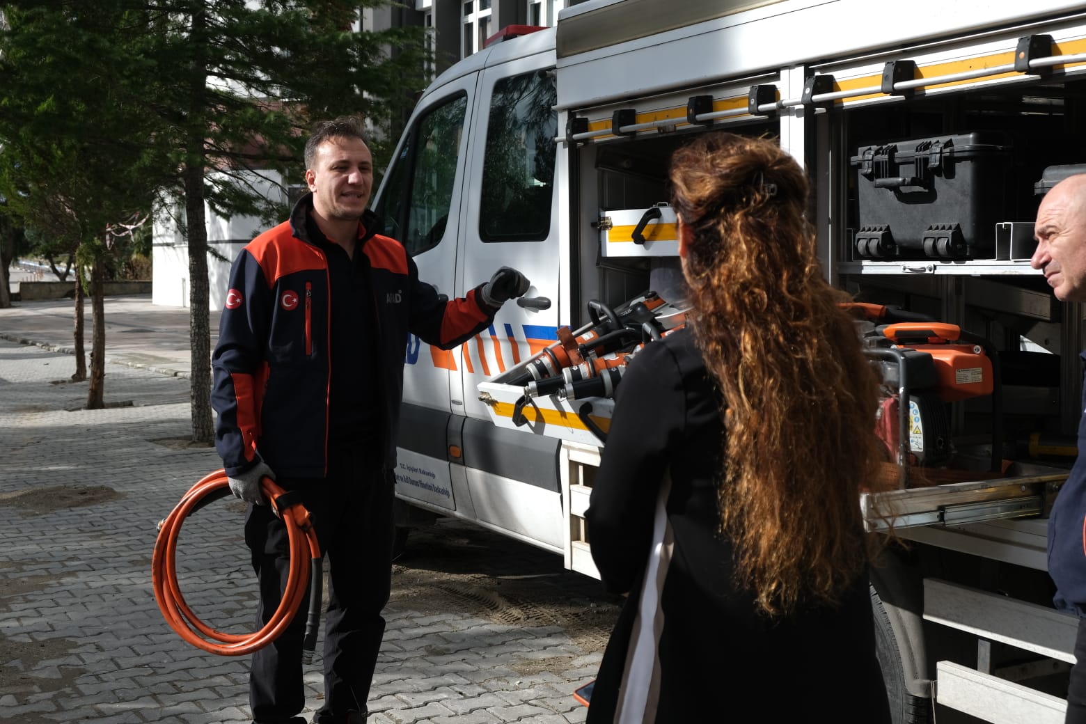 "Manisa Celal Bayar Üniversitesi İletişim Fakültesi, AFAD İşbirliğiyle Deprem Bilinci Oluşturan Sosyal Sorumluluk Projesi