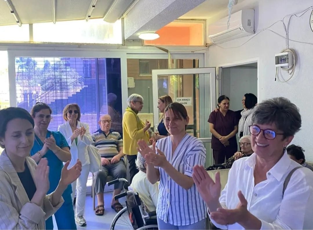 Yaşlılar, “Yaşlı Bakım Sigortası” istiyor