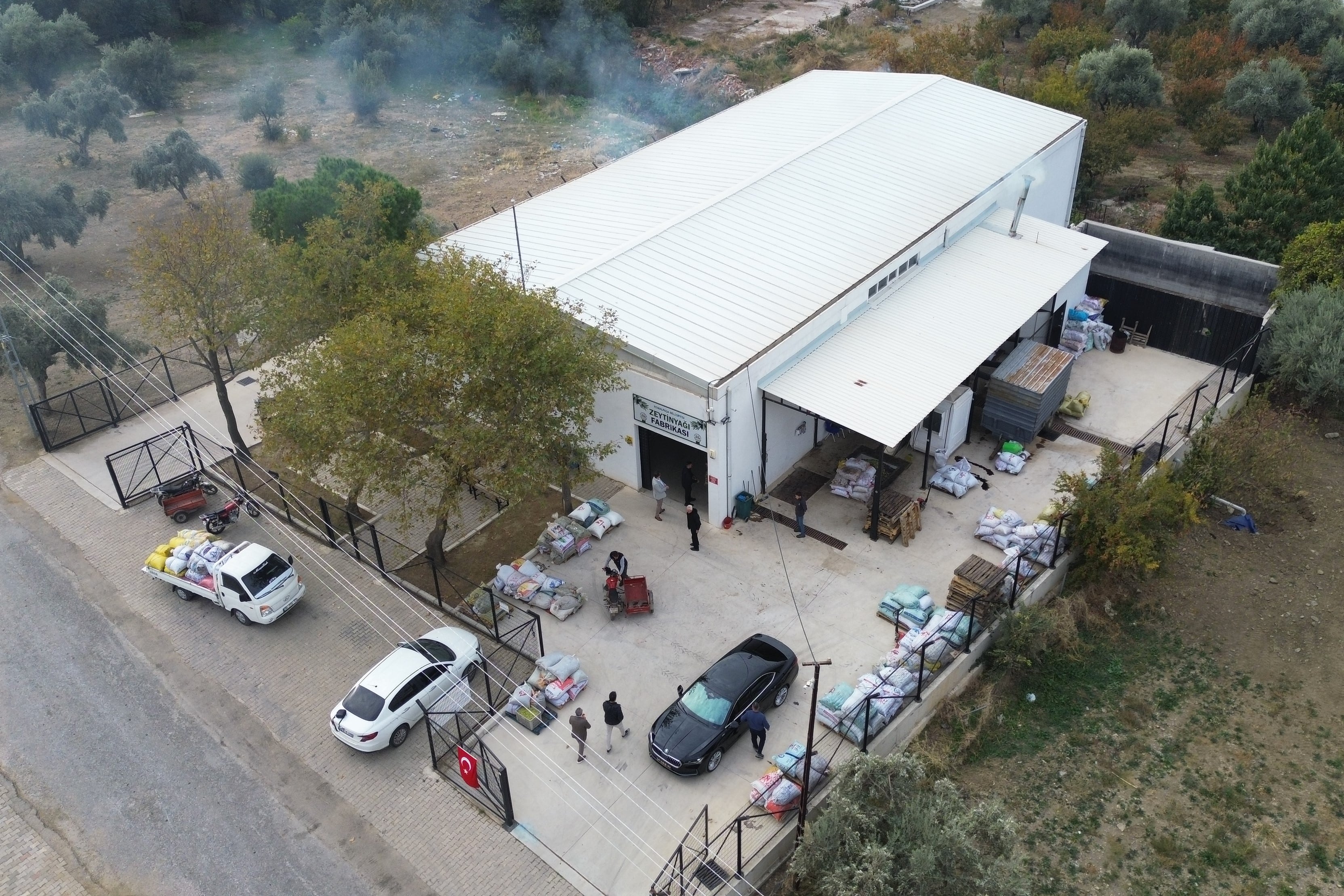 Kemalpaşa Zeytinyağı Hizmetine Devam Ediyor