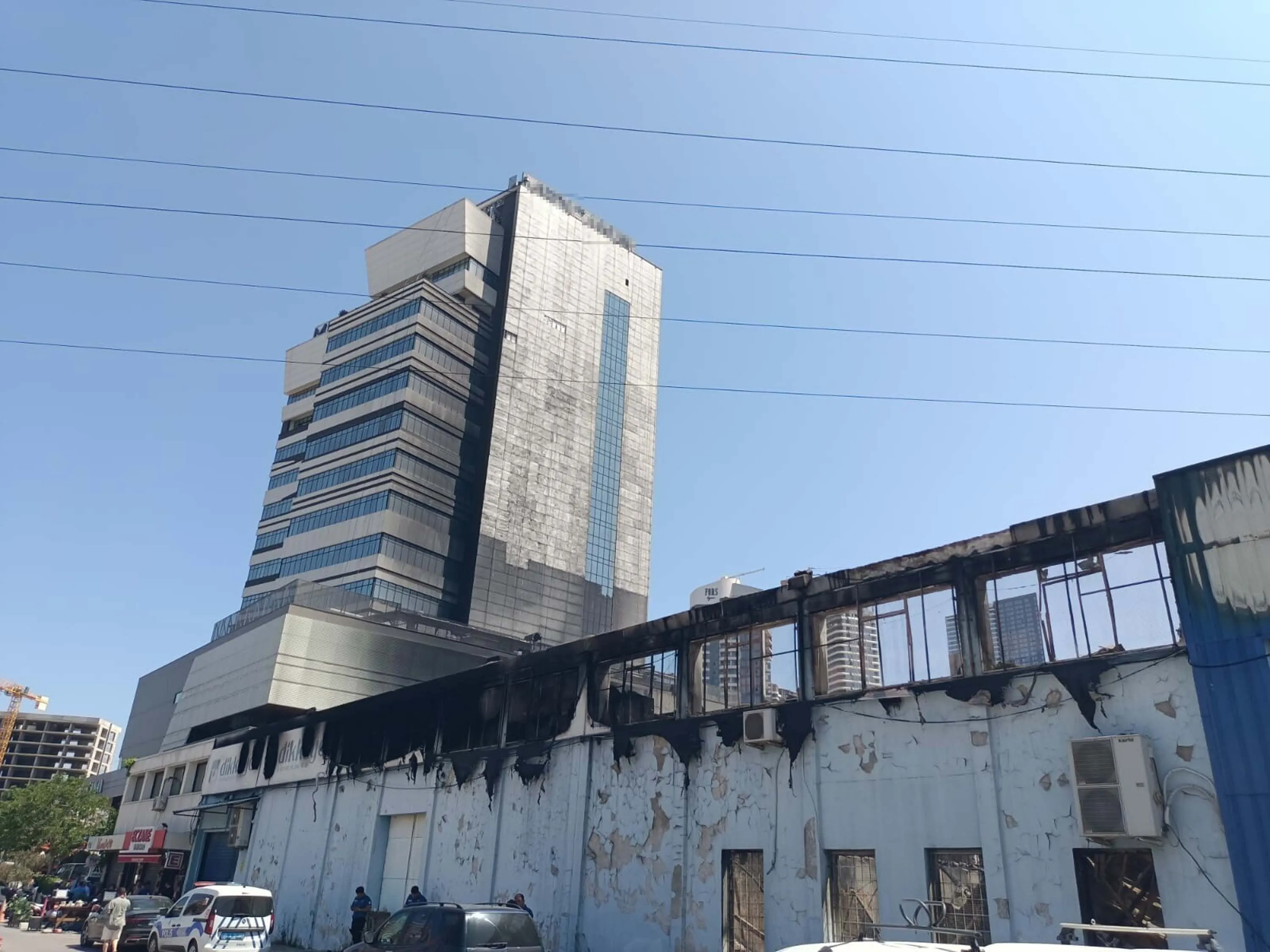 İzmir'deki yangın sonrası manzara: Büyük hasar!