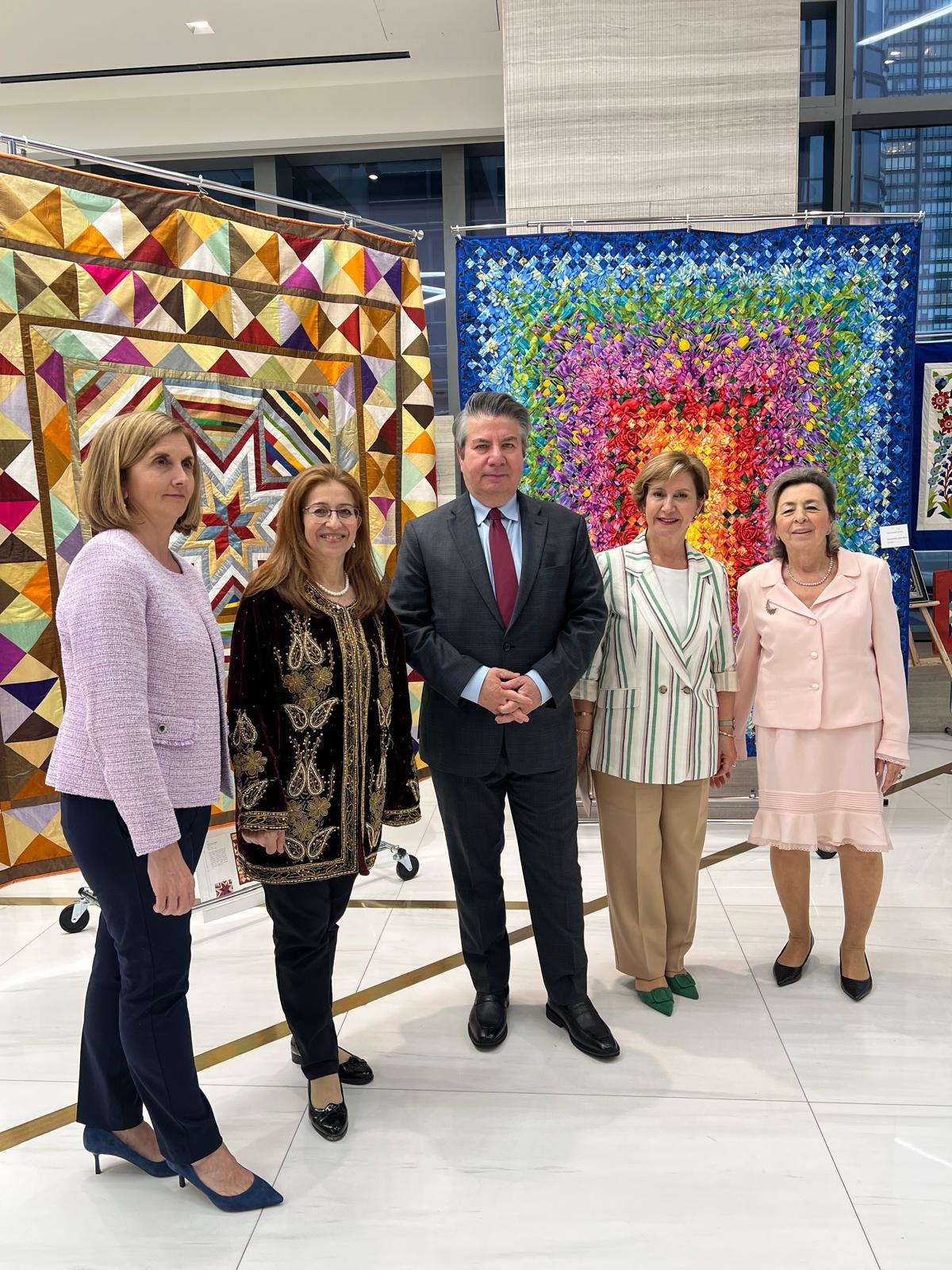 Türk Çini Sanatı New York'ta: Almula İdil Kılıç ve Amerika Türk Kadınlar Birliği İşbirliği