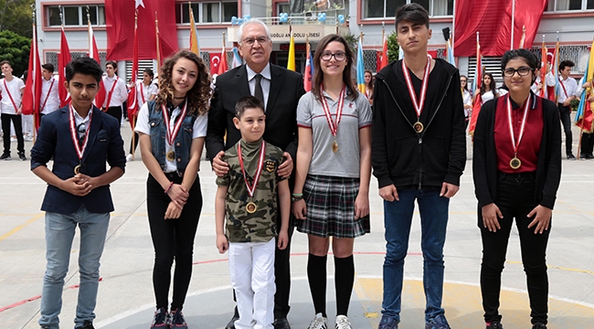 Çocuklar Atatürk sevgisini anlatacak!