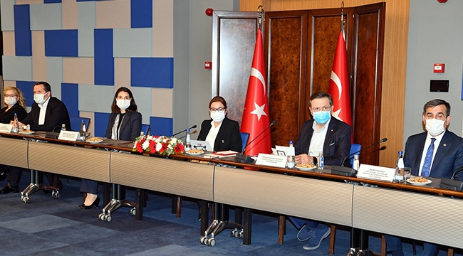TOBB’dan İzmir’e Yeni Okul Desteği