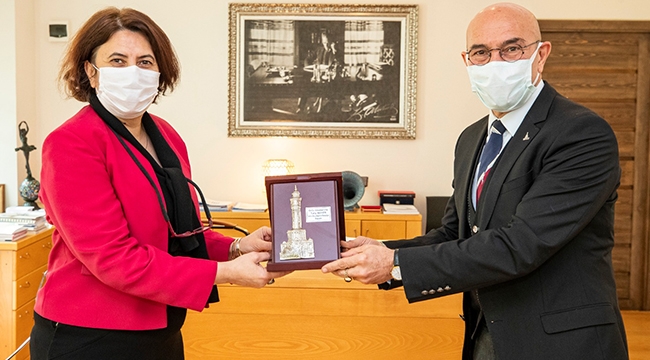 Başkan Soyer Karakurt'u ağırladı