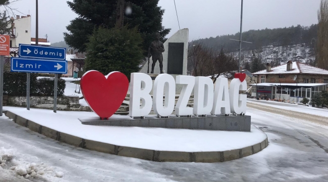 Ödemiş Belediyesi ekipleri kış mücadelesinde