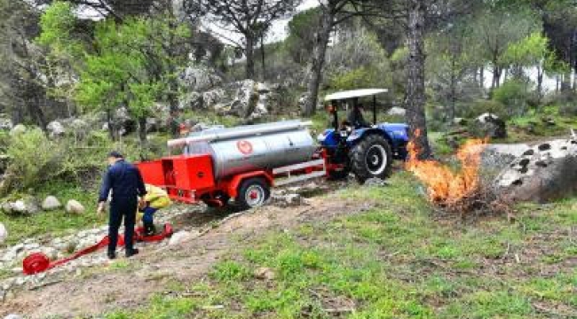 İzmir Büyükşehir Belediyesi orman köylerine 60 su tankeri dağıttı