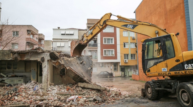 Buca’nın metruk binalarına nefes aldıran dokunuş