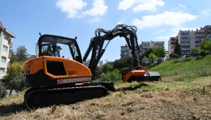 Karabağlar parklarına son teknoloji araç