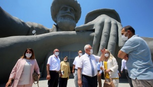 Karabağlar'da AKP'li ve İYİ Partili meclis üyelerine proje turu