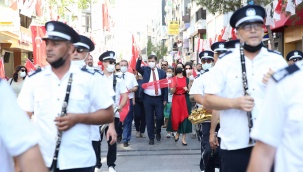 Karşıyaka’da 24 Haziran coşkusu başladı