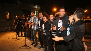 Bucalı tiyatroseverler buluştu