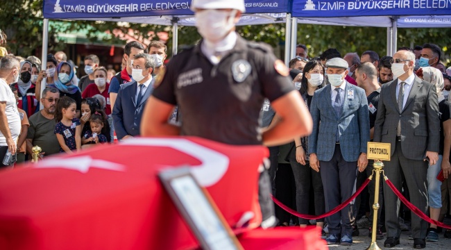 İzmir şehidini uğurladı