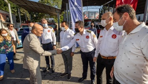 Soyer, yangın bölgesinden dönen belediye personelini ziyaret etti: “Bu gurur tarif edilemez”