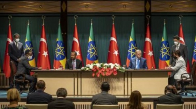 &quot;Taliban&#039;ı övmek serbest, Atatürk&#039;ü övmek yasak&quot;