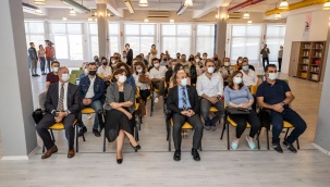 Ebeveyn Akademisi'nde İlk Ders Başladı