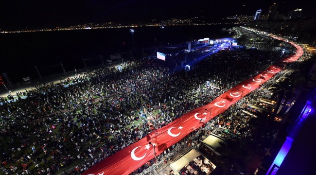 İzmir Büyükşehir Belediyesi 9 Eylül coşkusunu tüm kente yayacak