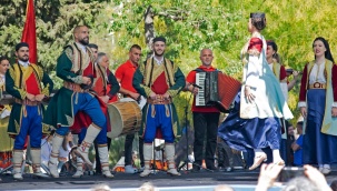 İzmir'de Balkan Rüzgarı Esmeye Devam Ediyor