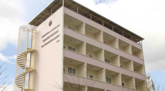 Karşıyaka&#039;dan &quot;Barınamayan&quot; Gençlere Destek