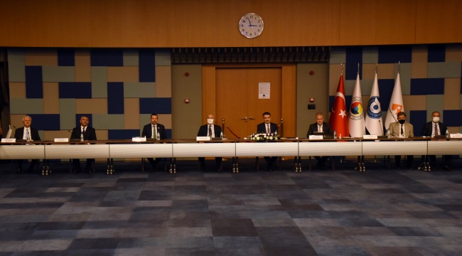 Pakdemirli: "İzmir Çalışan ve Üreten Bir Kent"