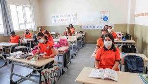 Seferihisar Belediyesi’nden Kitap Seferberliği