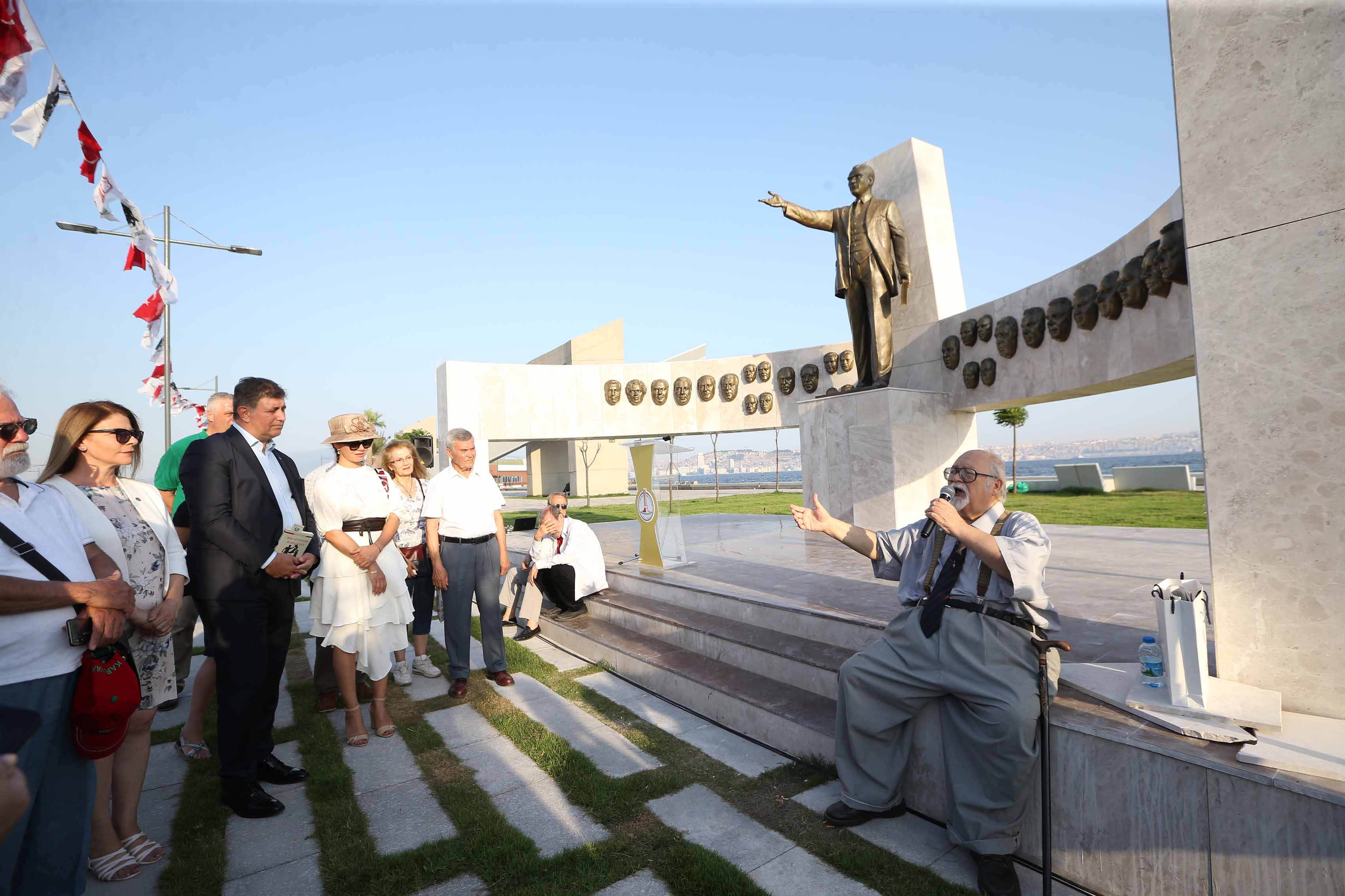 Başkan Tugay'dan Davet