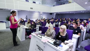 Buca'da Meme Kanserine Farkındalık Semineri