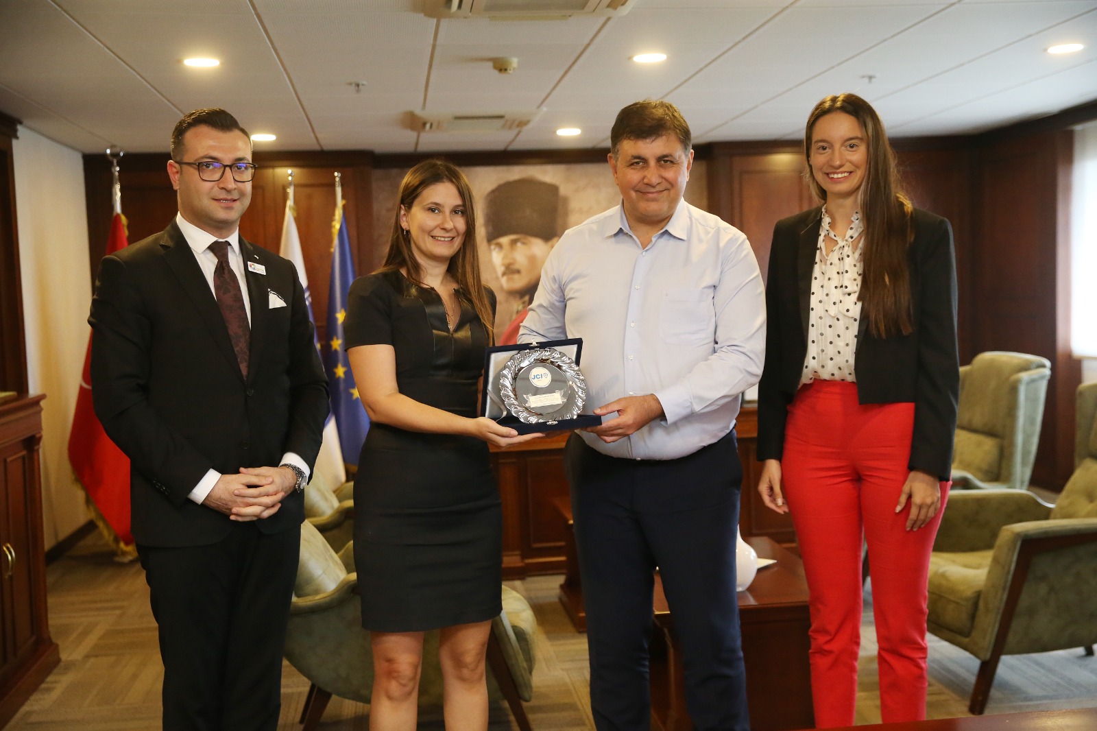 “İş’te Dijital Kadınlar” projesi