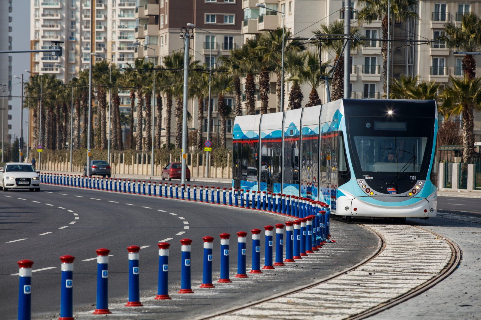 İzmir'de Ulaşım Bugün Yüzde 50 İndirimli !