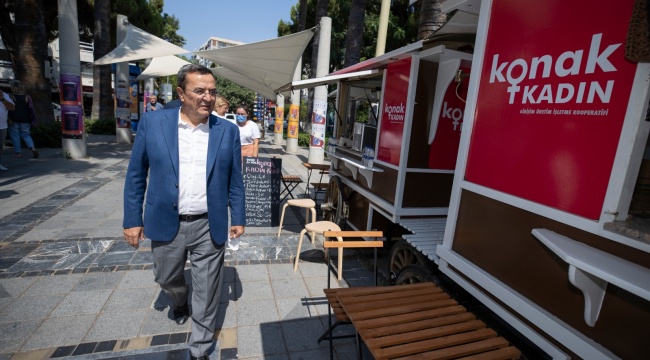 Konak'ta Kadınlar Hem Üretiyor Hem Kazanıyor