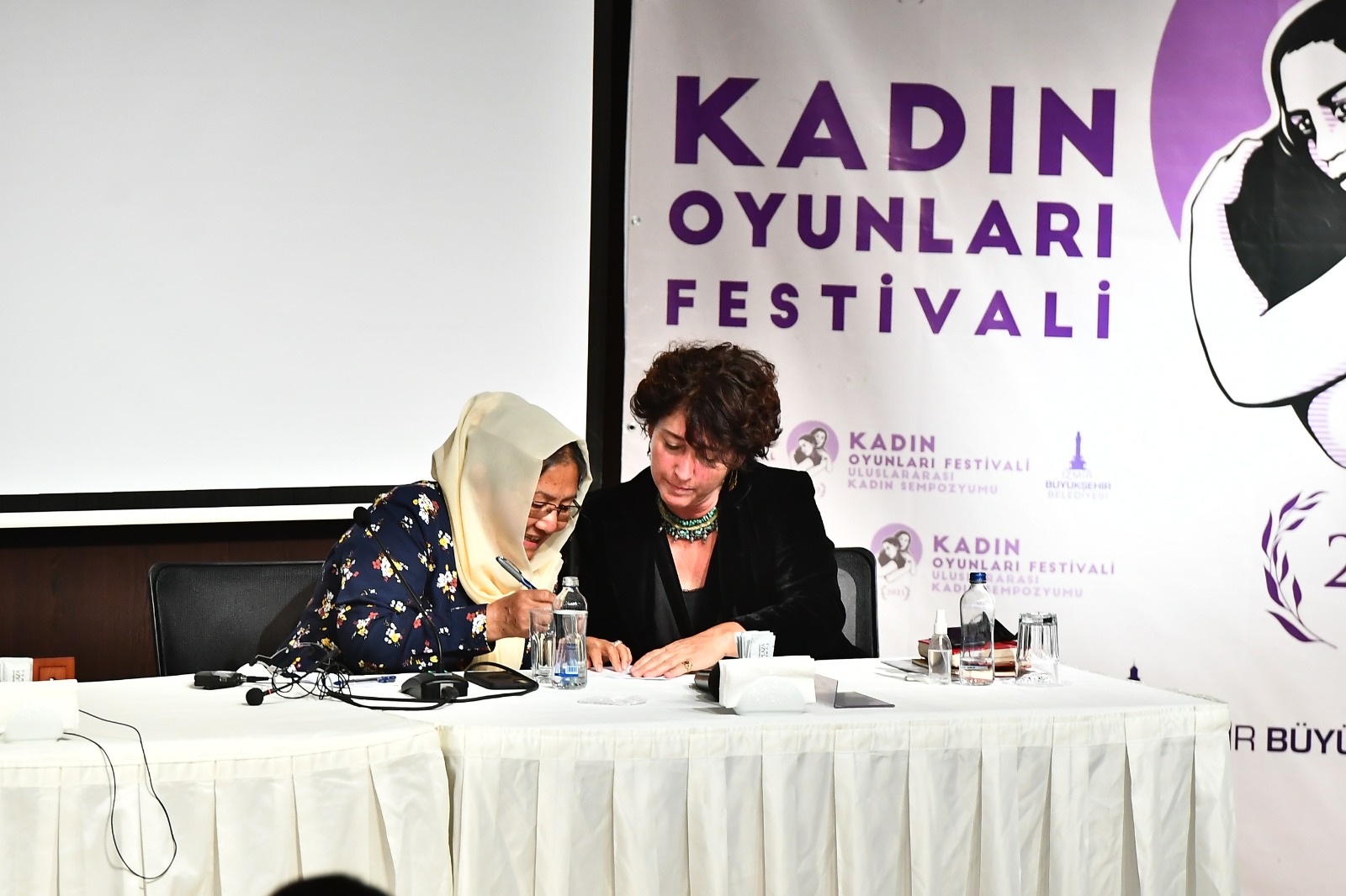 Neptün Soyer'den Eşitlik Vurgusu “El ele vermek durumundayız”