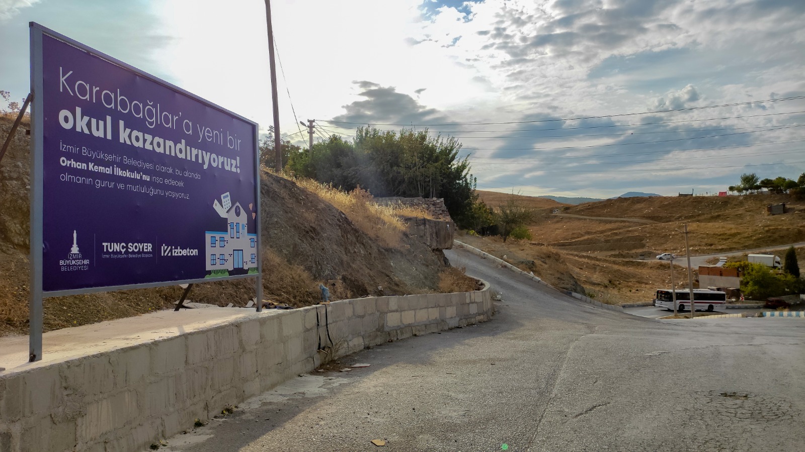Soyer'den Karabağlara Çevre Dostu Okul