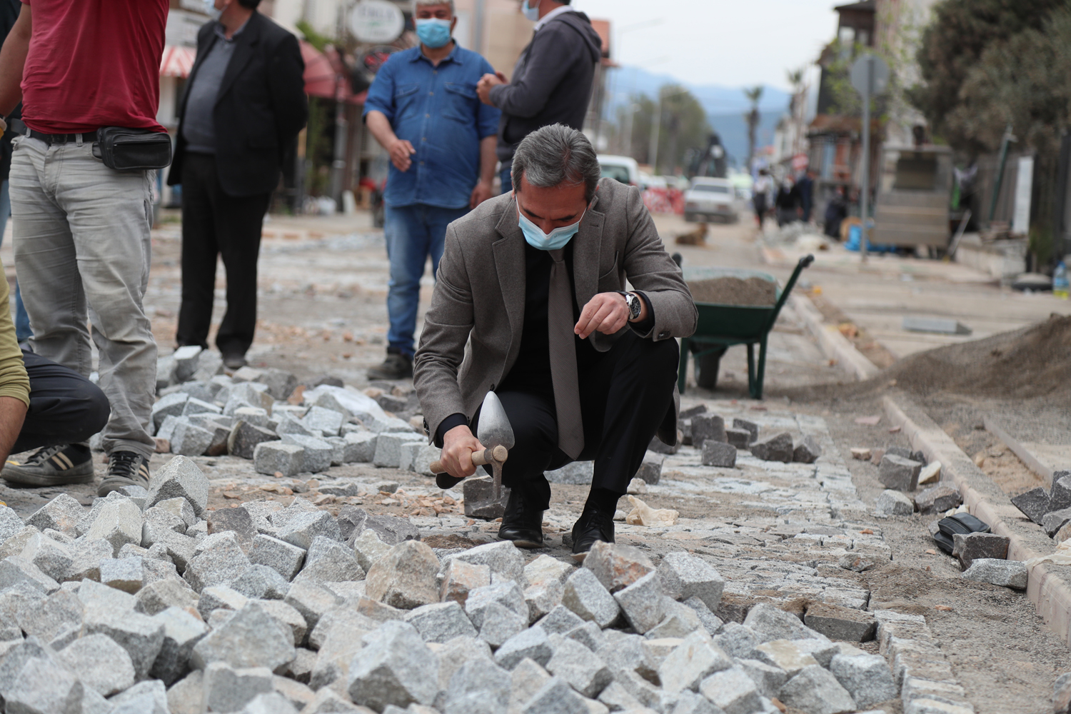 Urla'da Çalışmalar Devam Ediyor