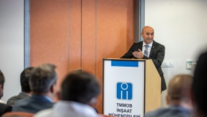 Yerel Yönetimler Okulunda İlk Ders Tunç Soyer'den