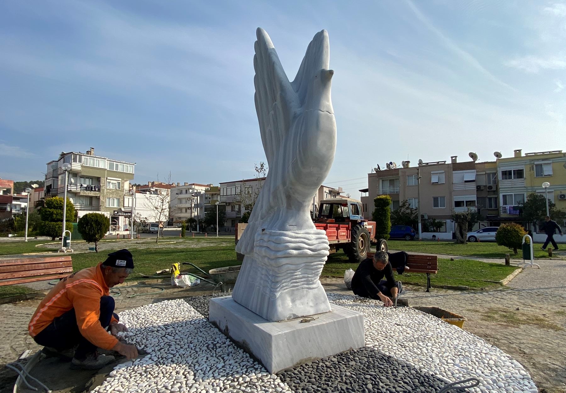 Barış Parkı'nın Simgesi Güvercin Heykeli