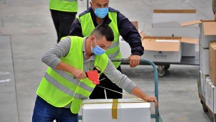 İzmir Büyükşehir Öğrencilerinin Yanında