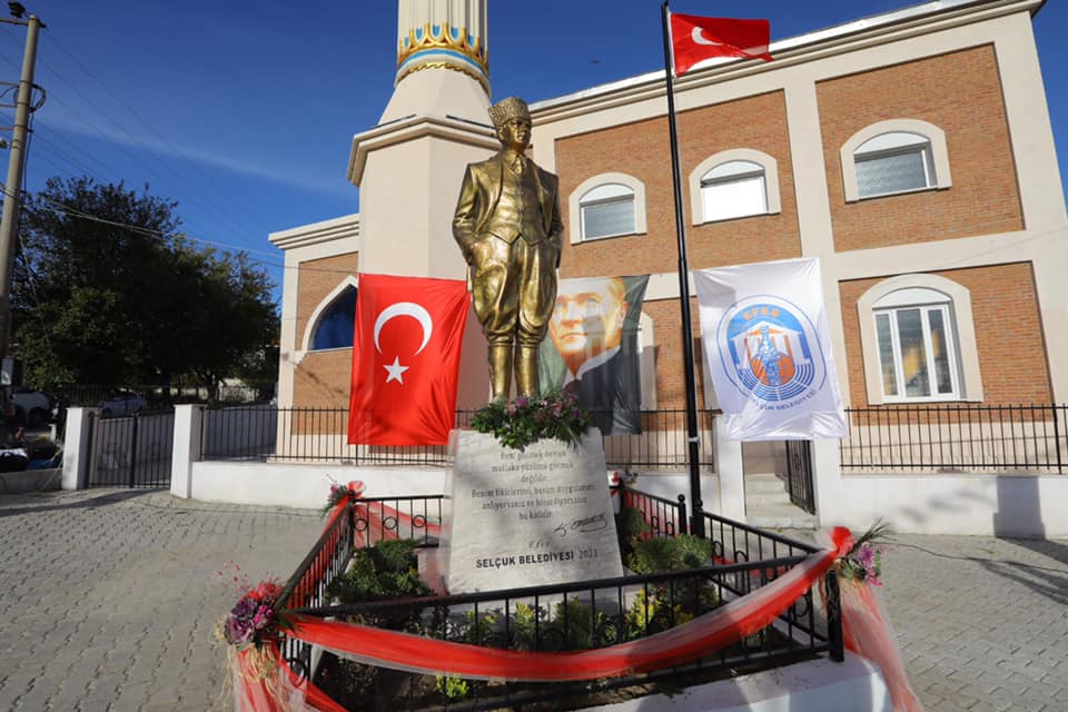 Çamlık Atatürk Heykeline Kavuştu
