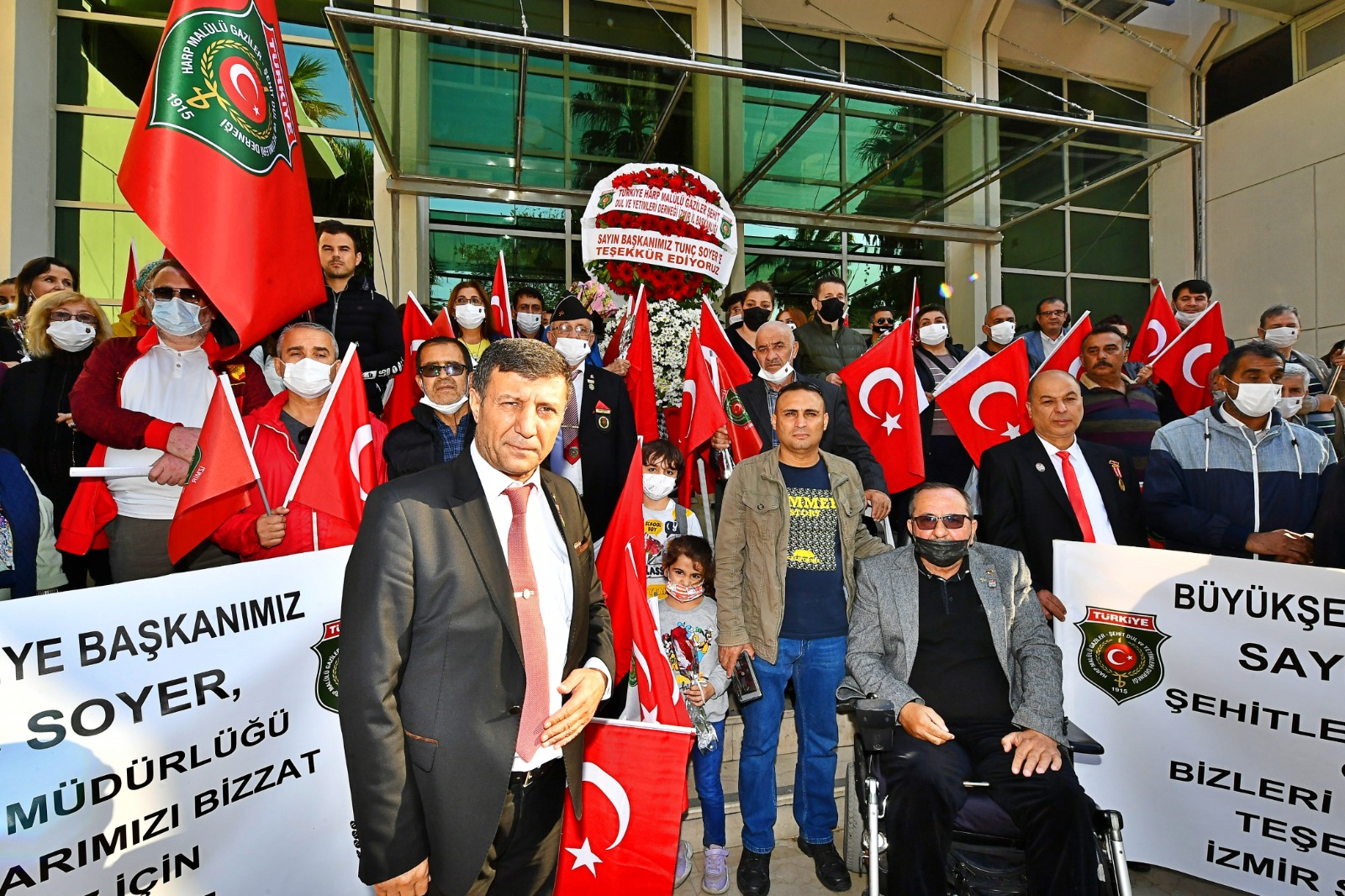 Gazi ve Şehit Yakınlarından Soyer'e Teşekkür