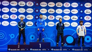 İzmirli Güreşçi'den Uluslararası Arenada Başarı