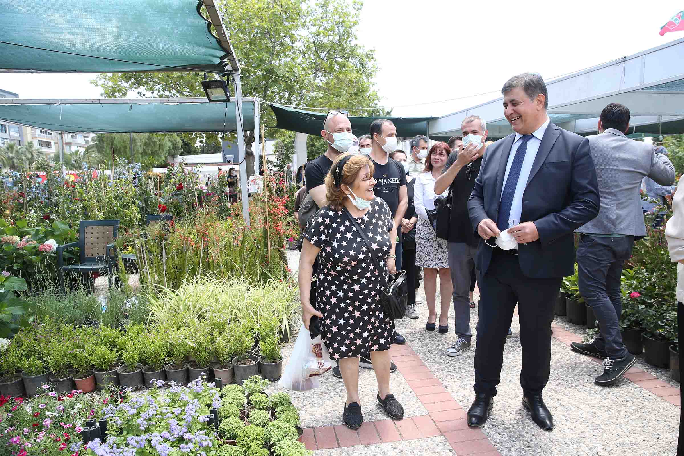 Karşıyaka'da Çiçek Festivali