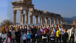 Rotary Kulübü ve İzmir'in Öncülerinden Gençler için İşbirliği!