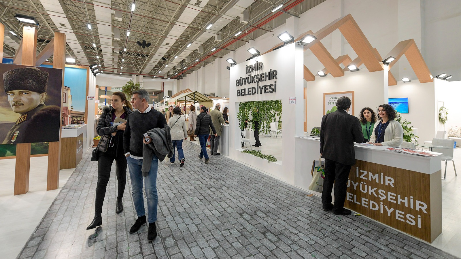 Soyer,  "Travel Turkey İzmir Fuarı Dünya ve Türkiye turizminin rotasını belirleyecek"