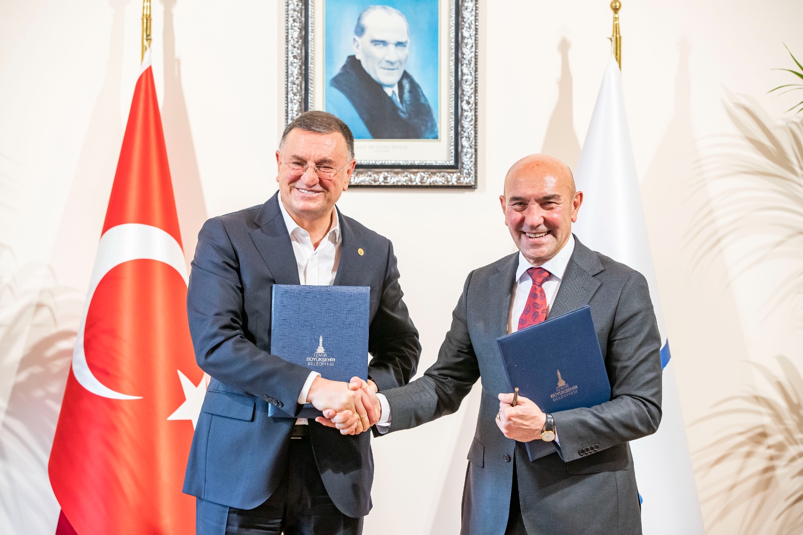"Acil İzmir" Mobil Uygulaması Türkiye'ye Yayılıyor