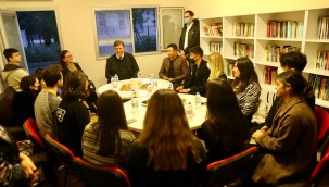 Başkan Tugay, Duyarlı Gençlerle Buluştu