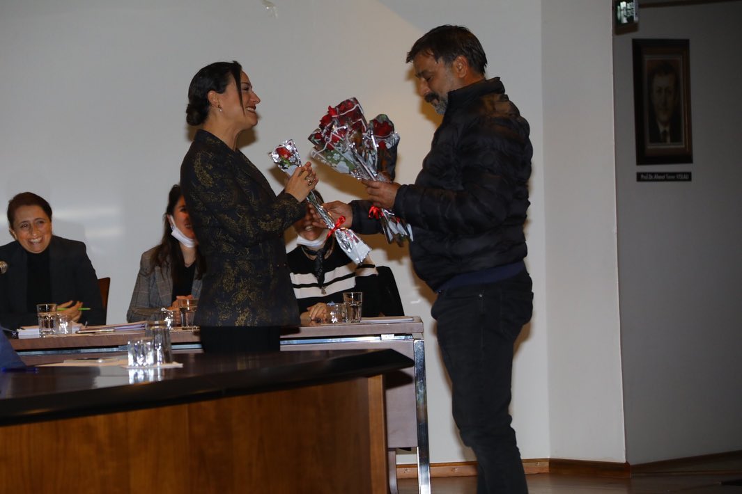 Efes Selçuk’ta MHP’den Başkan Filiz Ceritoğlu Sengel’e Nezaket