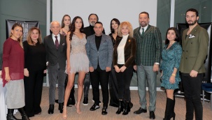 İzmir'de Moda Rüzgarı Esecek