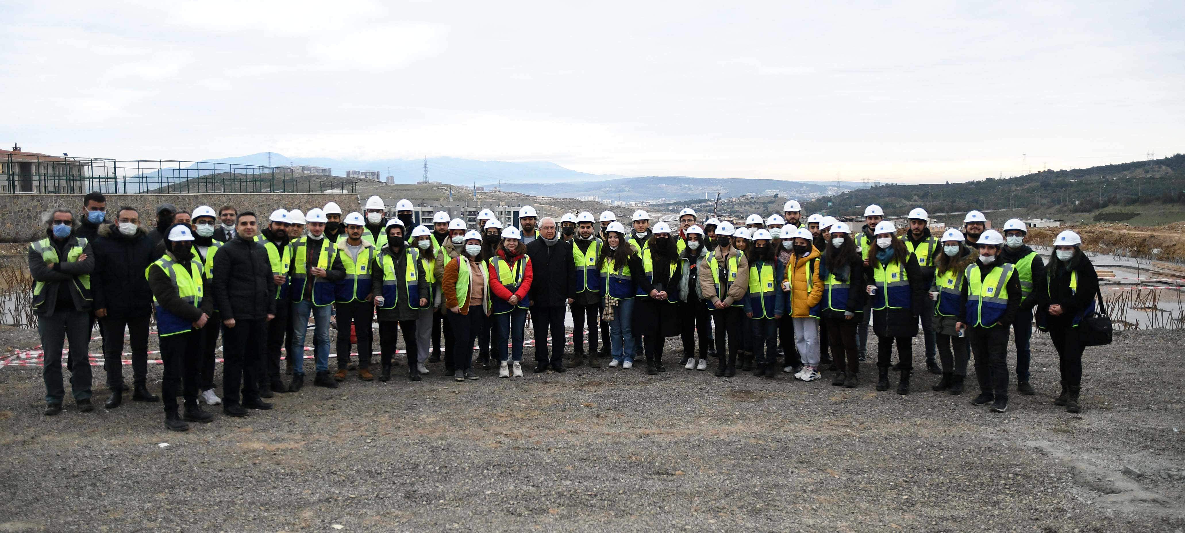 Mühendislik Öğrencileri Örnek Projeyi İnceledi