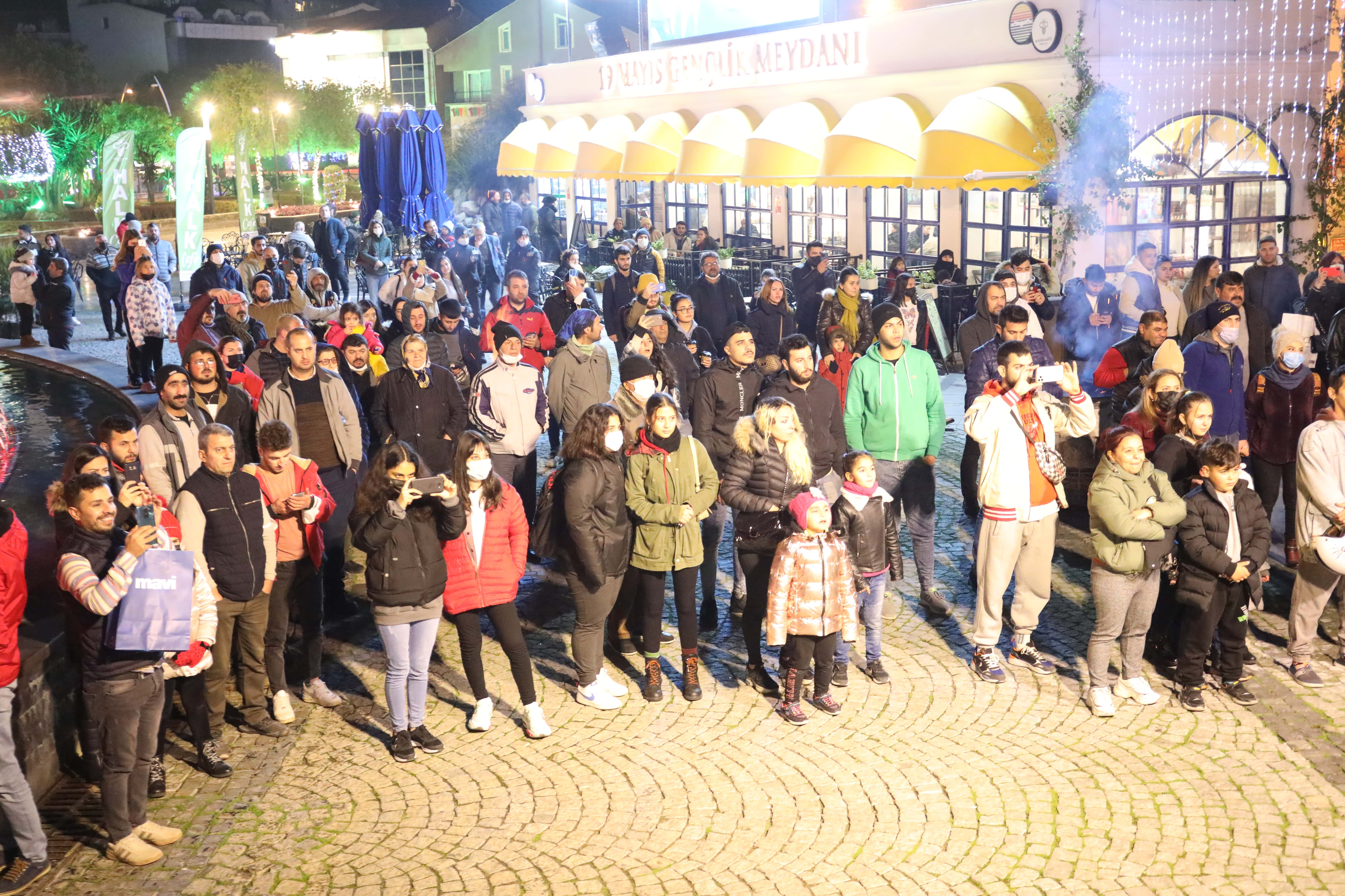 Yeni Yıl Marmaris'te Kutlanır