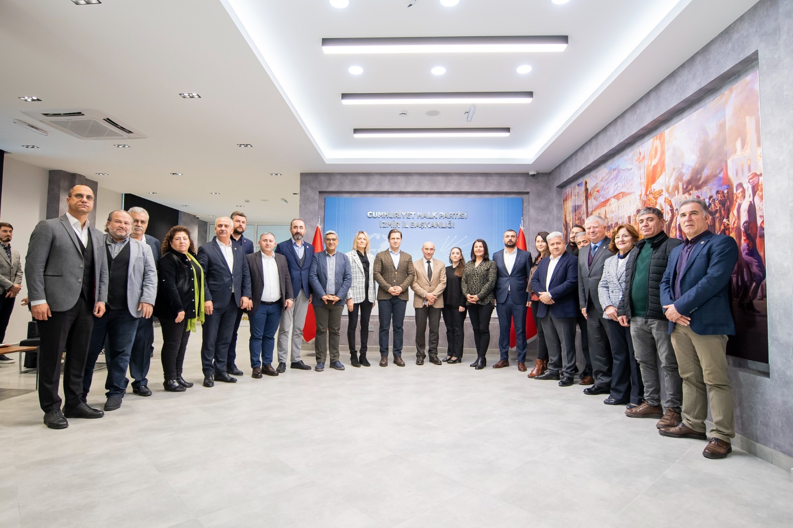 Başkan Soyer’den Yeni Yılın İlk Ziyareti CHP İl Başkanlığı’na