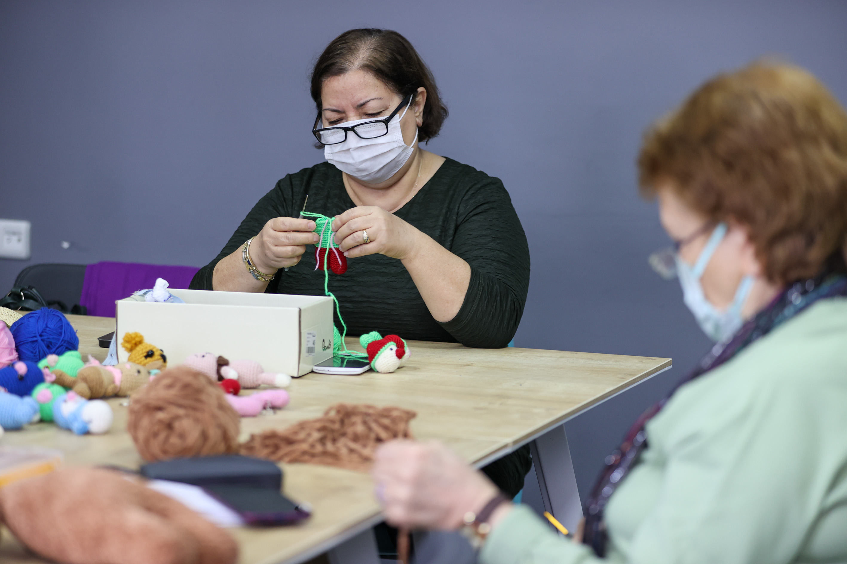  Buca’da Açılan Amigurumi Kursları Kadınları Hayata Bağlıyor