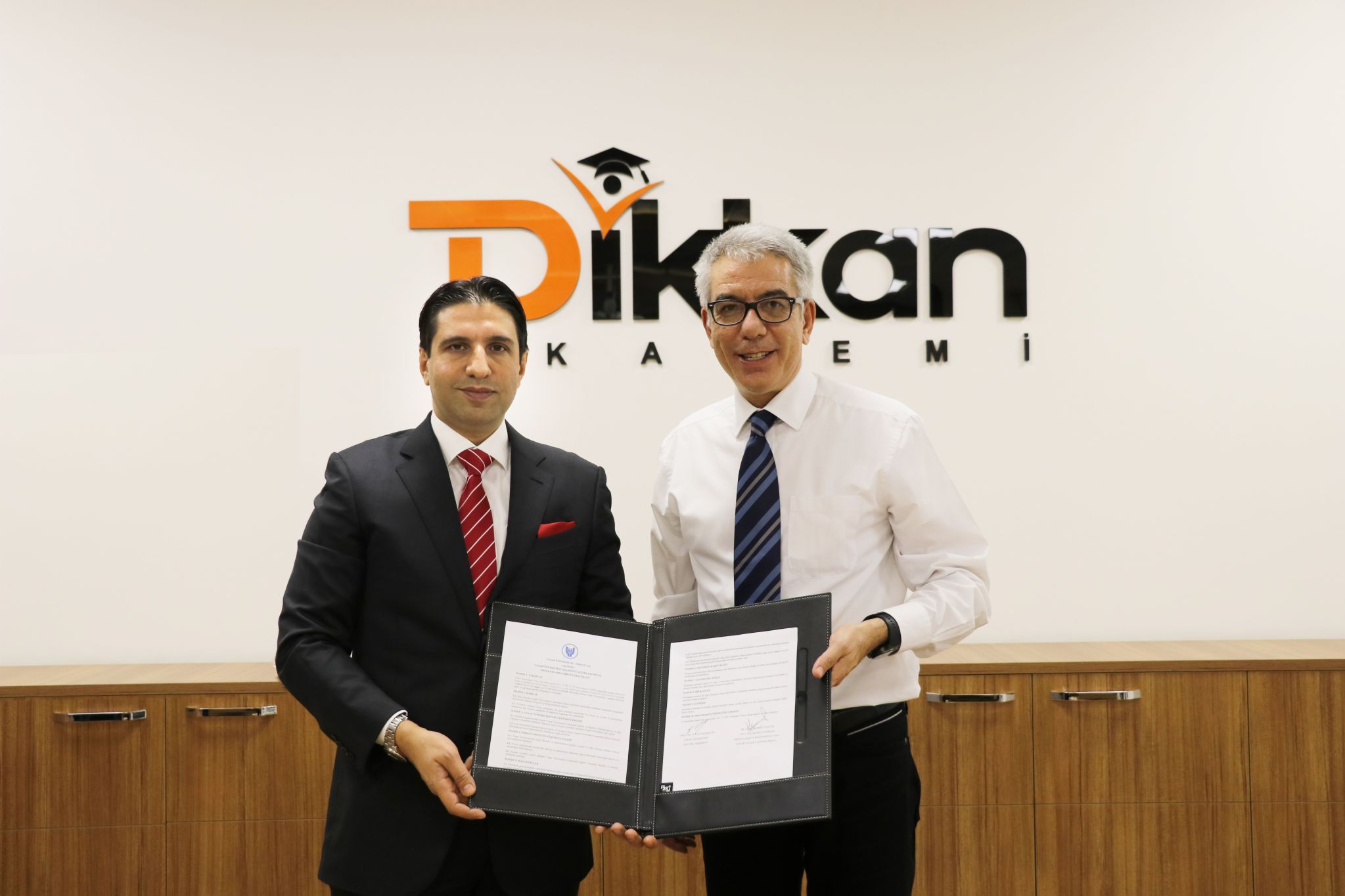 Dikkan Group Ve Yaşar Üniversitesi Arasında İşbirliği Protokolü İmzalandı